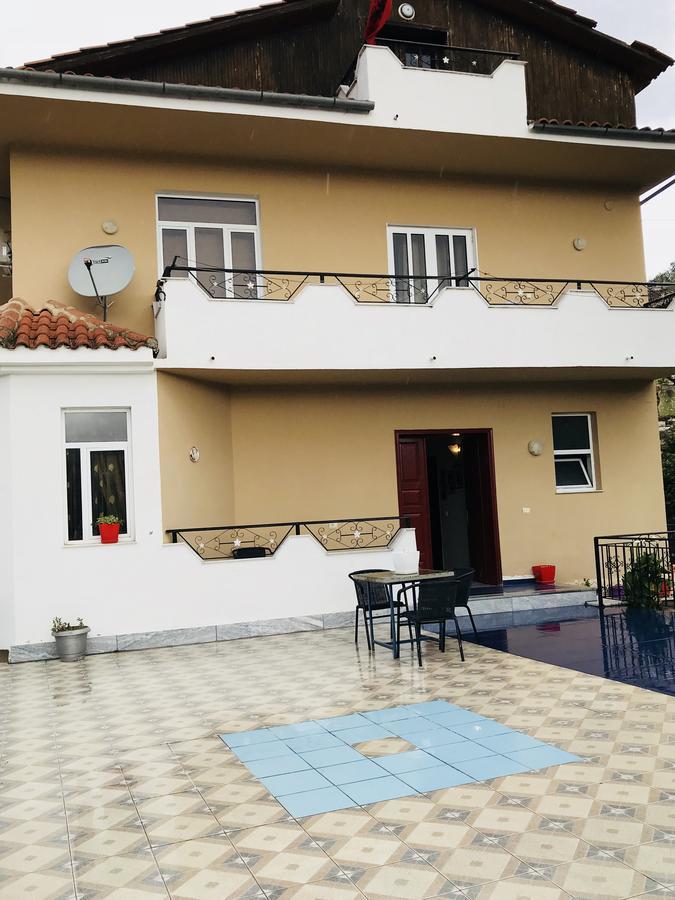 Guesthouse Bellavista Berat Exterior foto